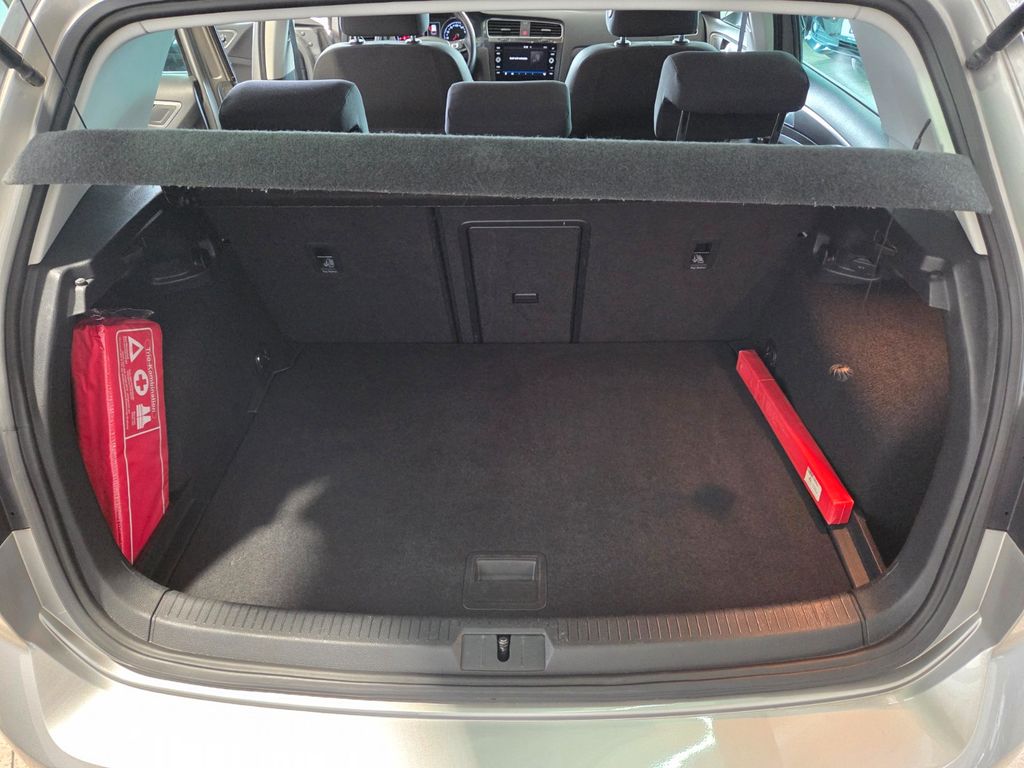 VW Golf VII Lim. Comfortline BlueMotion – Ansicht 12