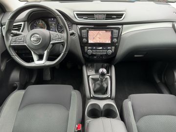 Nissan Qashqai 1.3 DIG-T N-CONNECTA 140PS LED NAVI