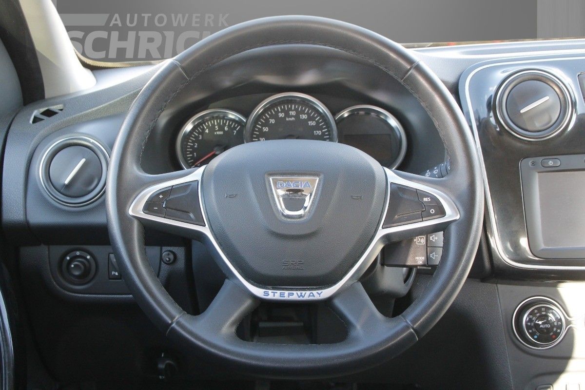 Fahrzeugabbildung Dacia Sandero Stepway Celebration