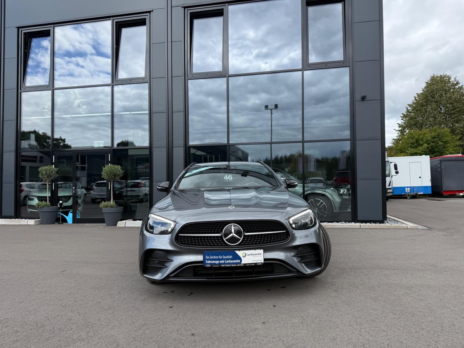 Mercedes-Benz E 220 T Night Edition AMG*ACC*LED*NAVI*CAM*PDC*