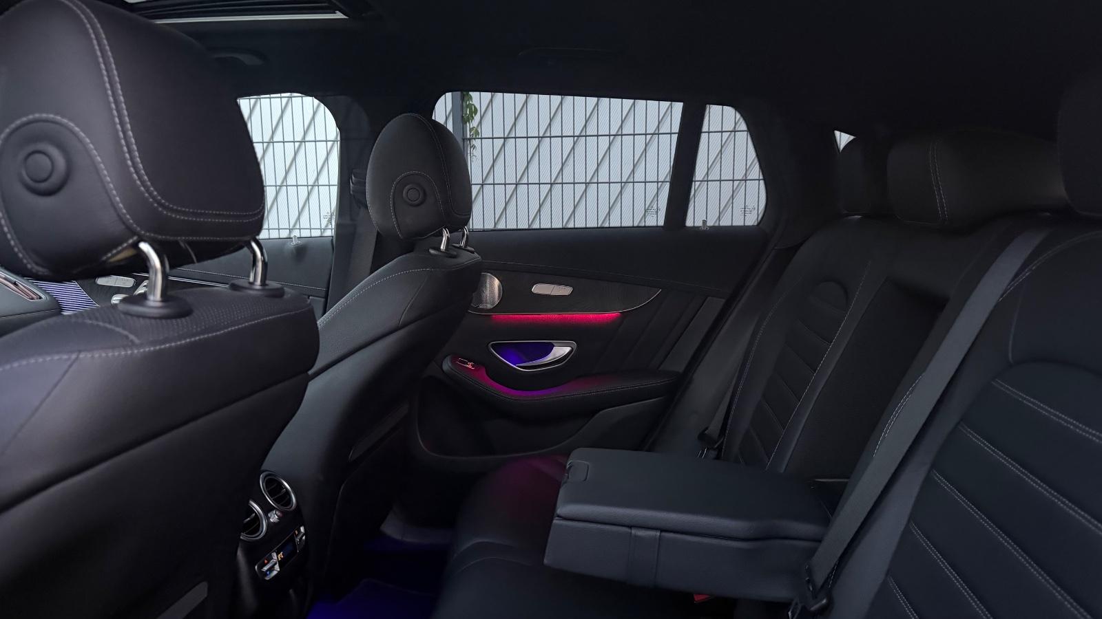 Mercedes-Benz EQC 400 4Matic AMG-LINE MULTIBEAM,360°,LEDER