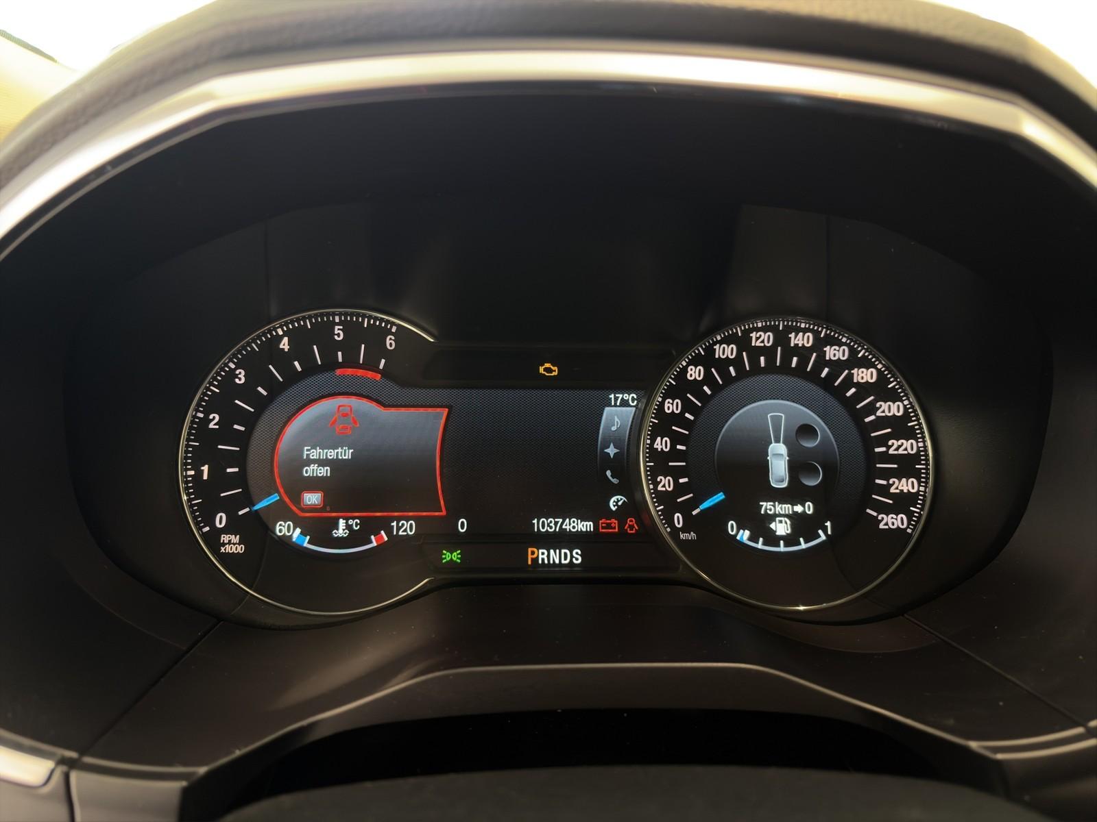 Ford Edge ST-Line 4x4 +AHK+LED+PANORAMA+KLIMA+LM+ZV++