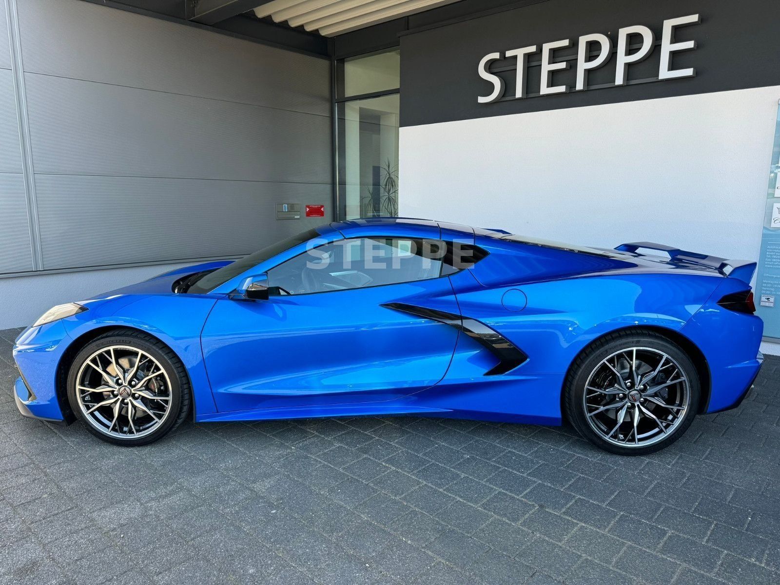 Corvette C8 Stingray Coupe 2024 3LT Europamodell