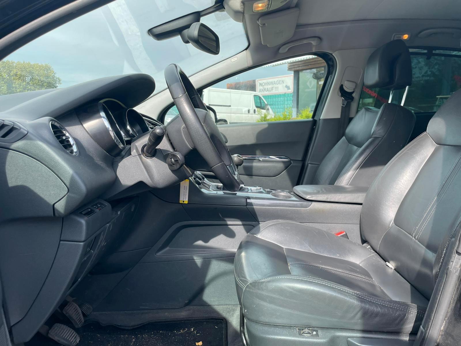 Peugeot 3008 2010 — photo 6