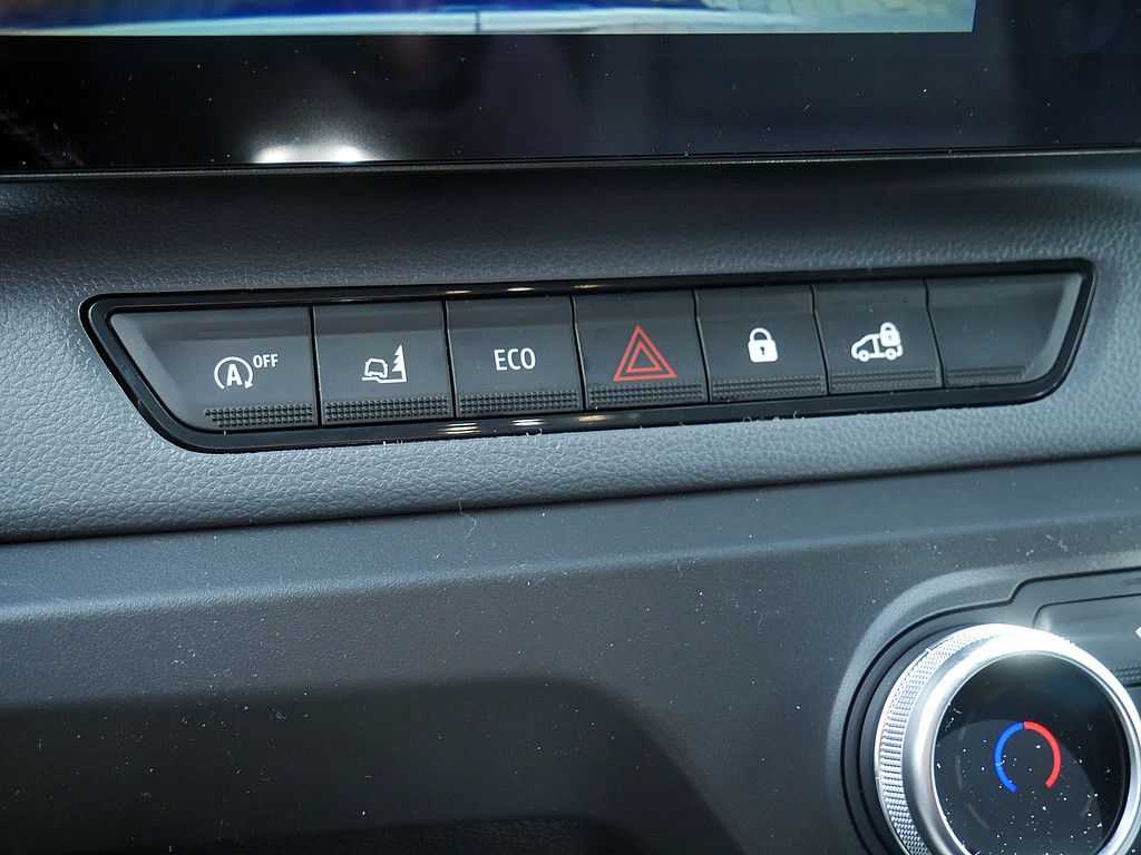 Fahrzeugabbildung Renault Master FWD Kasten L2H2 3.5to dCi 130 PDC AHK LED