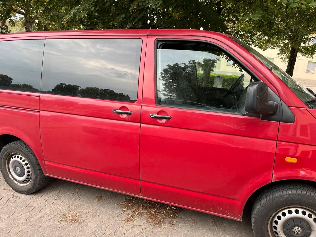 Volkswagen T5 Kombi