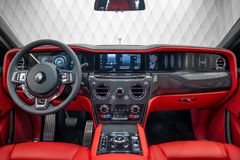Cullinan BLACK BADGE 2026 GREY/RED STARLIGHT VIP