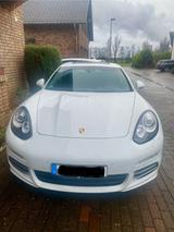 Porsche Panamera 4 Edition Edition - Porsche Panamera: Weiß