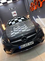 Mercedes-Benz E 300 Autom. - - Mercedes-Benz E 300 in Bochum