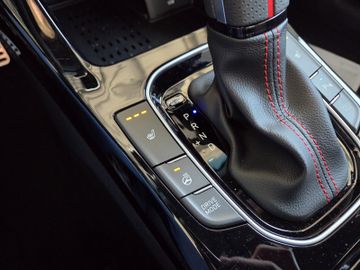 Hyundai i30 N-Line-DCT-48V-MH-LHZG-PDC-SHZG.