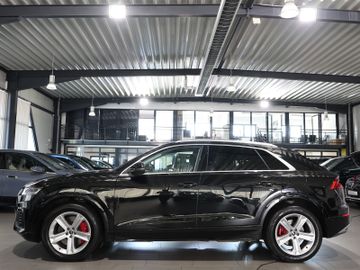 Audi Q8 - 8