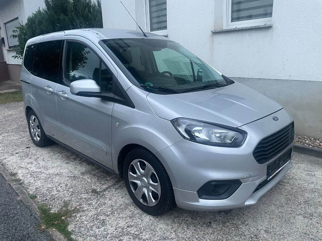 Image of Ford Tourneo Courier