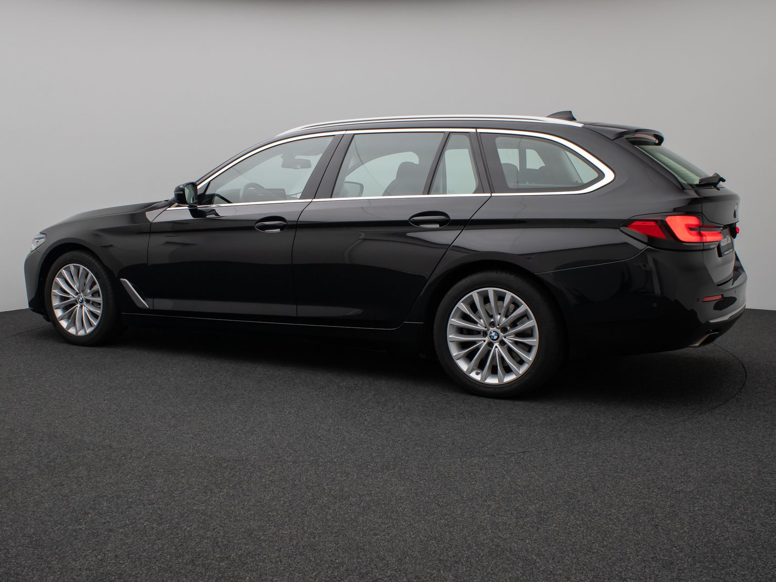 Fahrzeugabbildung BMW 540d xD Luxury Line Laser 360°HUD DAB HiFi AHK