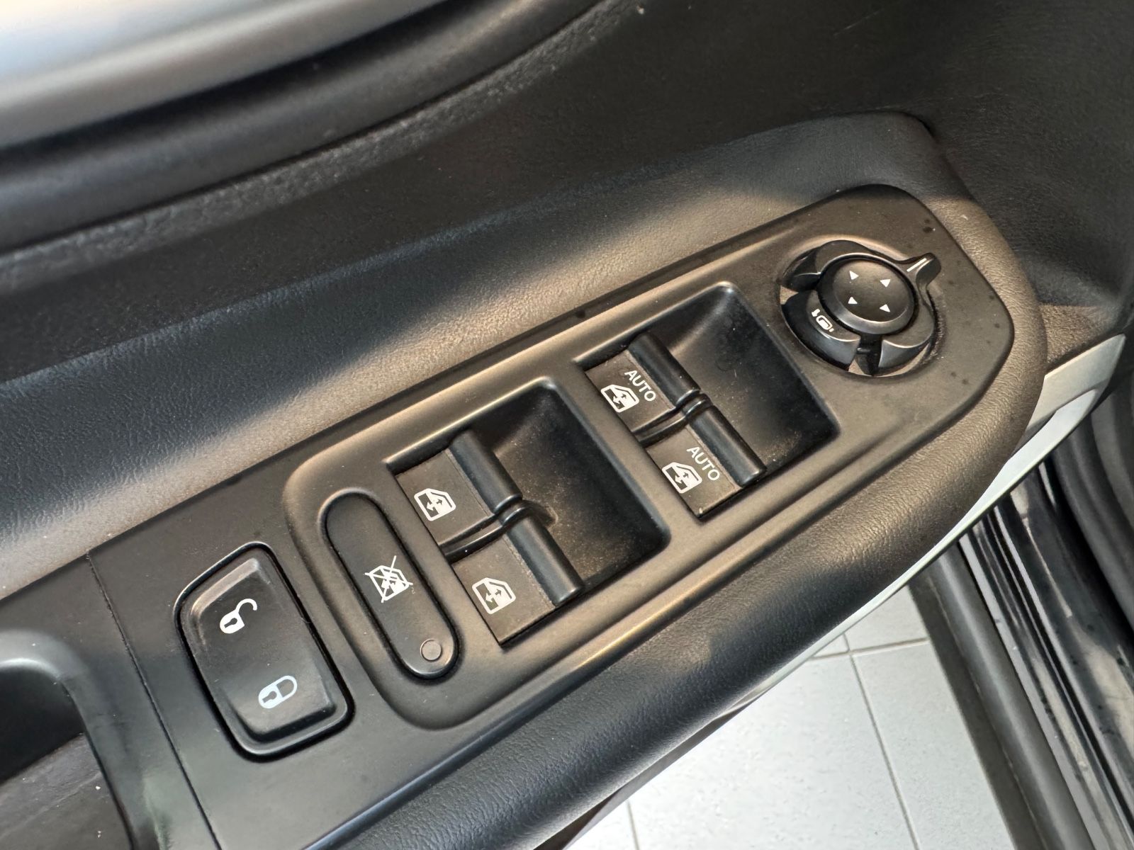Fahrzeugabbildung Jeep Renegade Limited Adv. Ed. 4x4/LEDER/AHK/KLIMA/SH