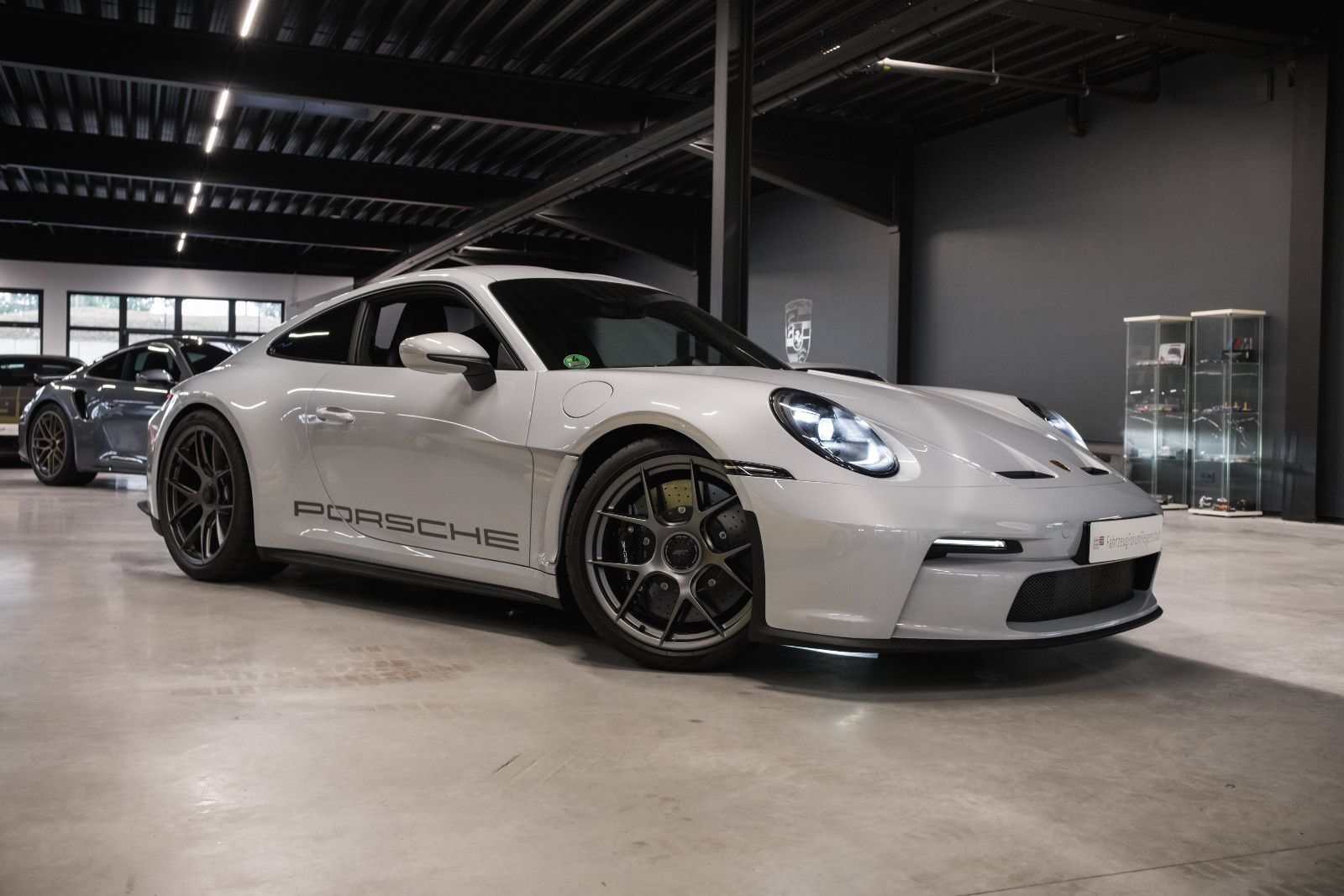 Fahrzeugabbildung Porsche 992/911 S/T - Lift - 90Ltr.Tank - BOSE - RKamera
