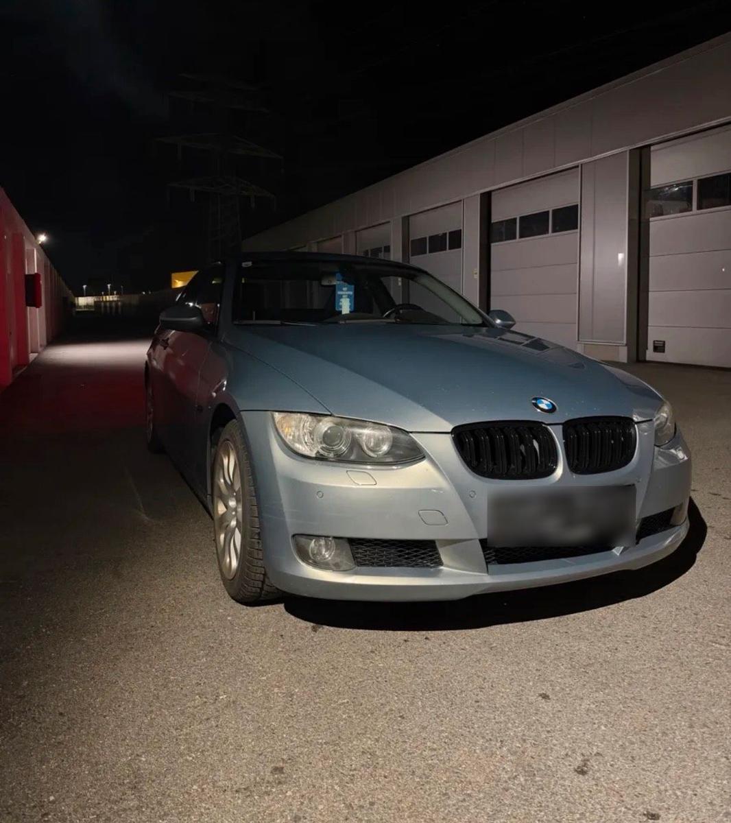 BMW 330