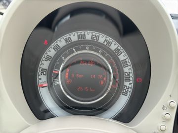 Fiat 500 1.0 Hybrid Lounge NAVI KLIMAA PANO DAB