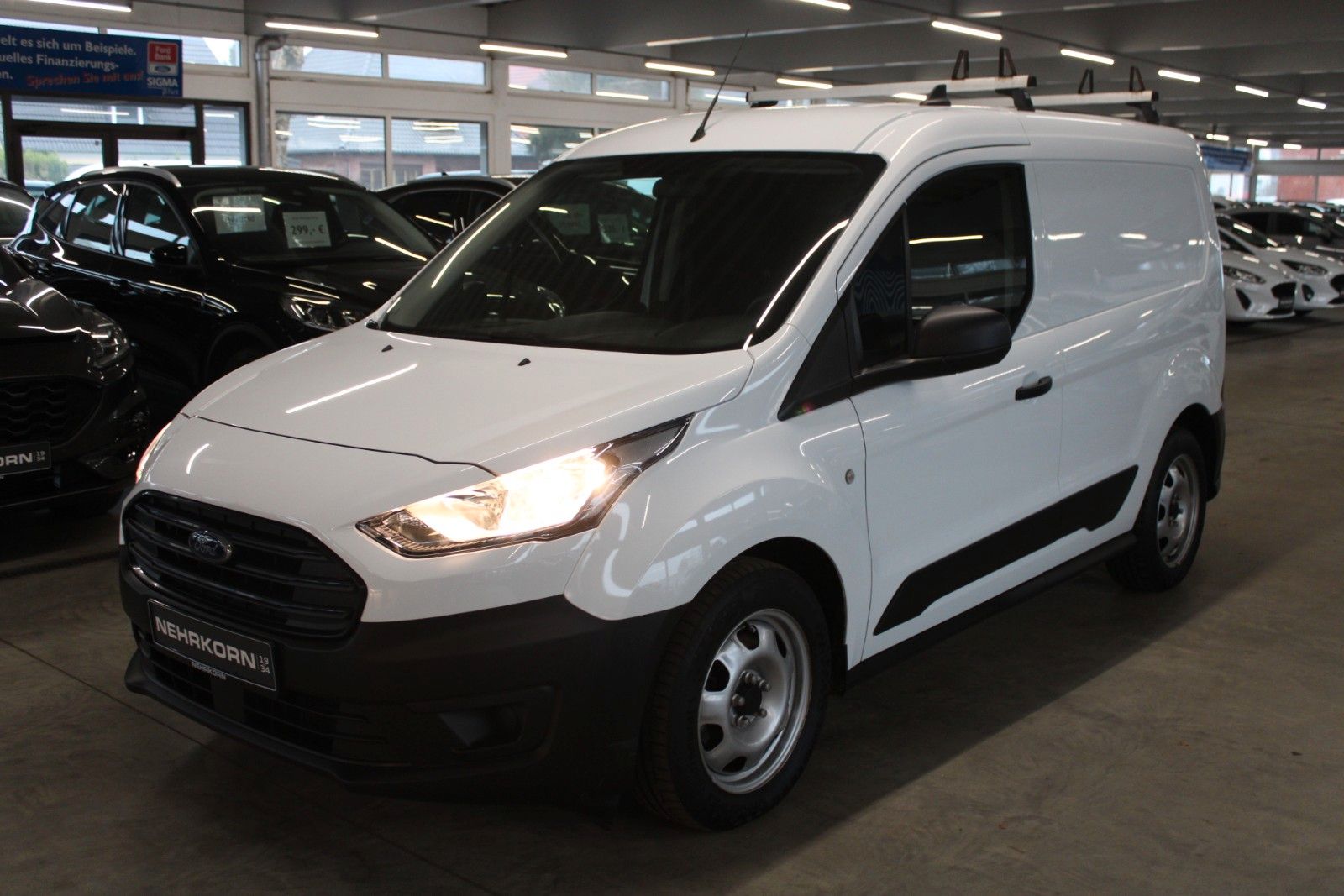 Fahrzeugabbildung Ford Transit Connect Kasten 3-Sitzer + Dachträger uvm