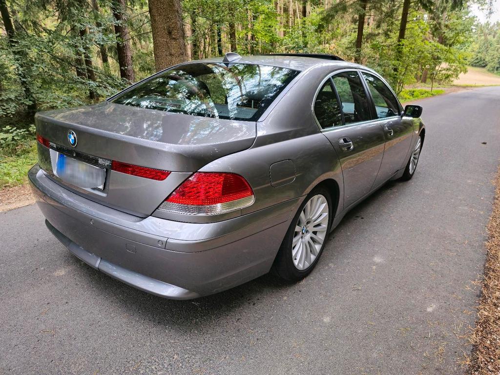 BMW 730