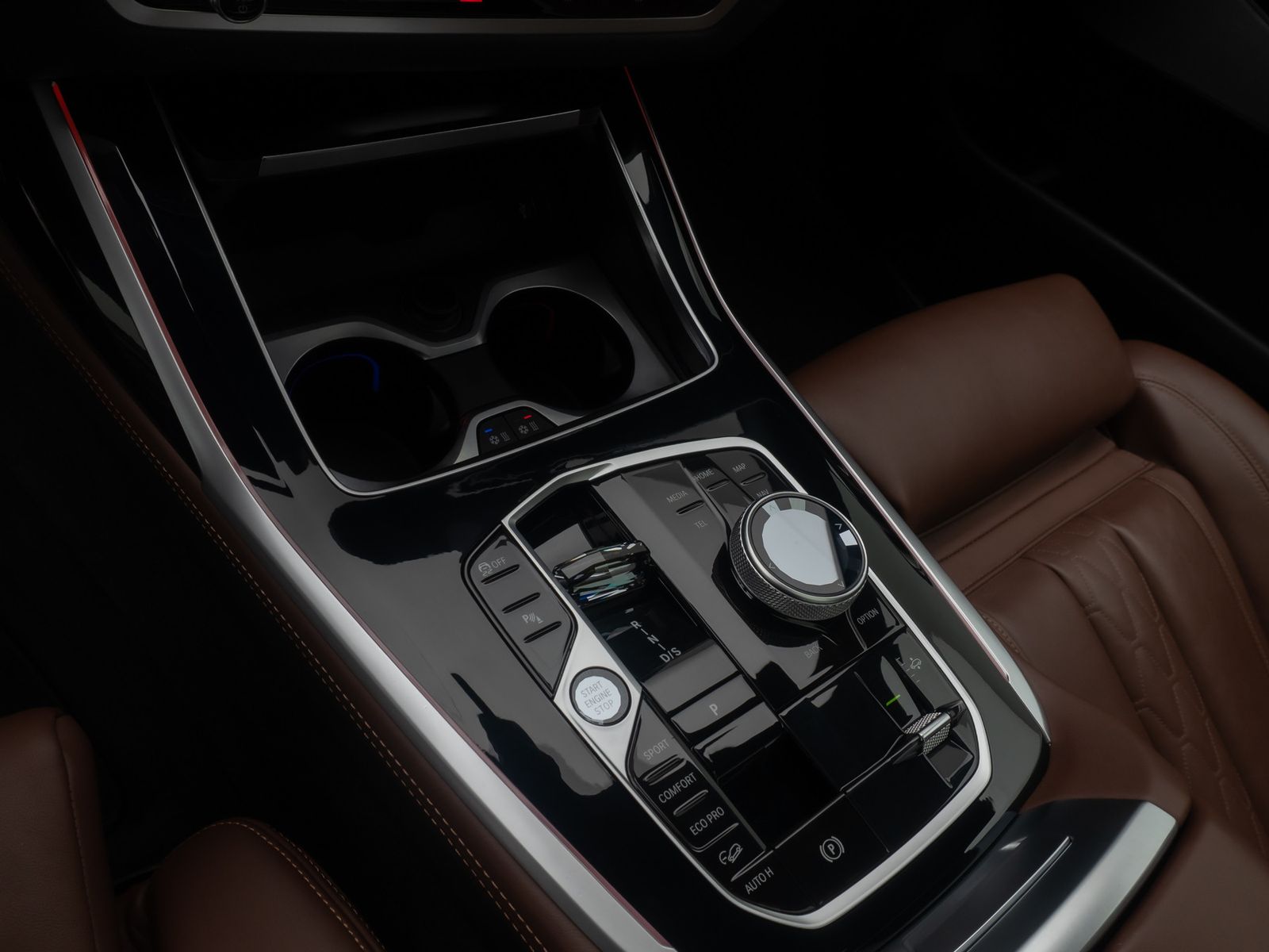 Fahrzeugabbildung BMW X7 M60i xD SkyLounge 360&deg;HUD H/K SoftClos 23Zoll