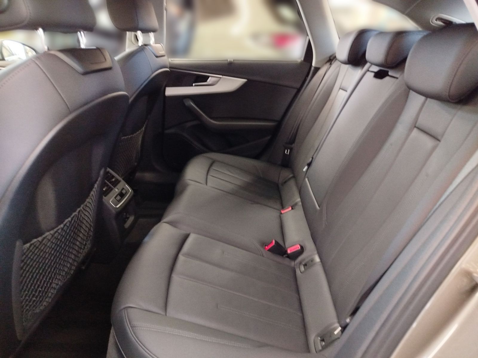 Audi A4 - Bild 13
