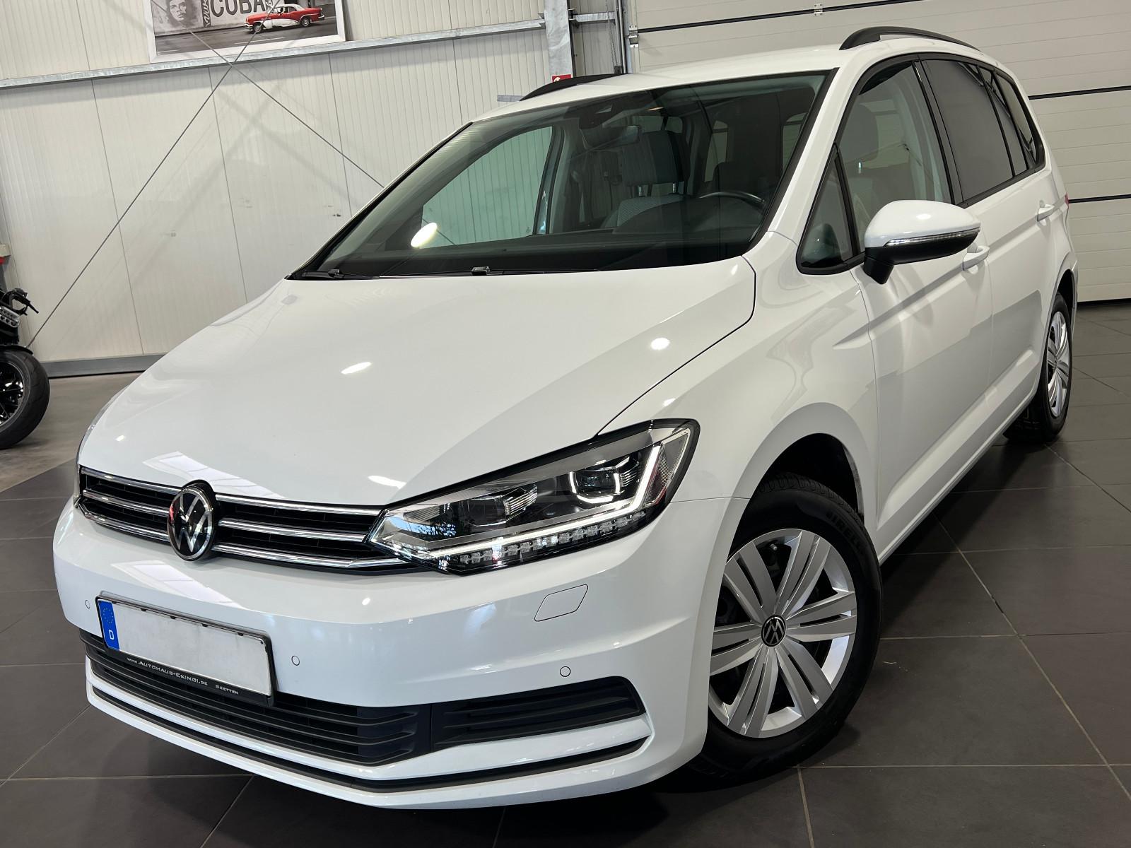 Volkswagen Touran 1.5 TSI Automatik **LED*SHZ*ACC*Spur**