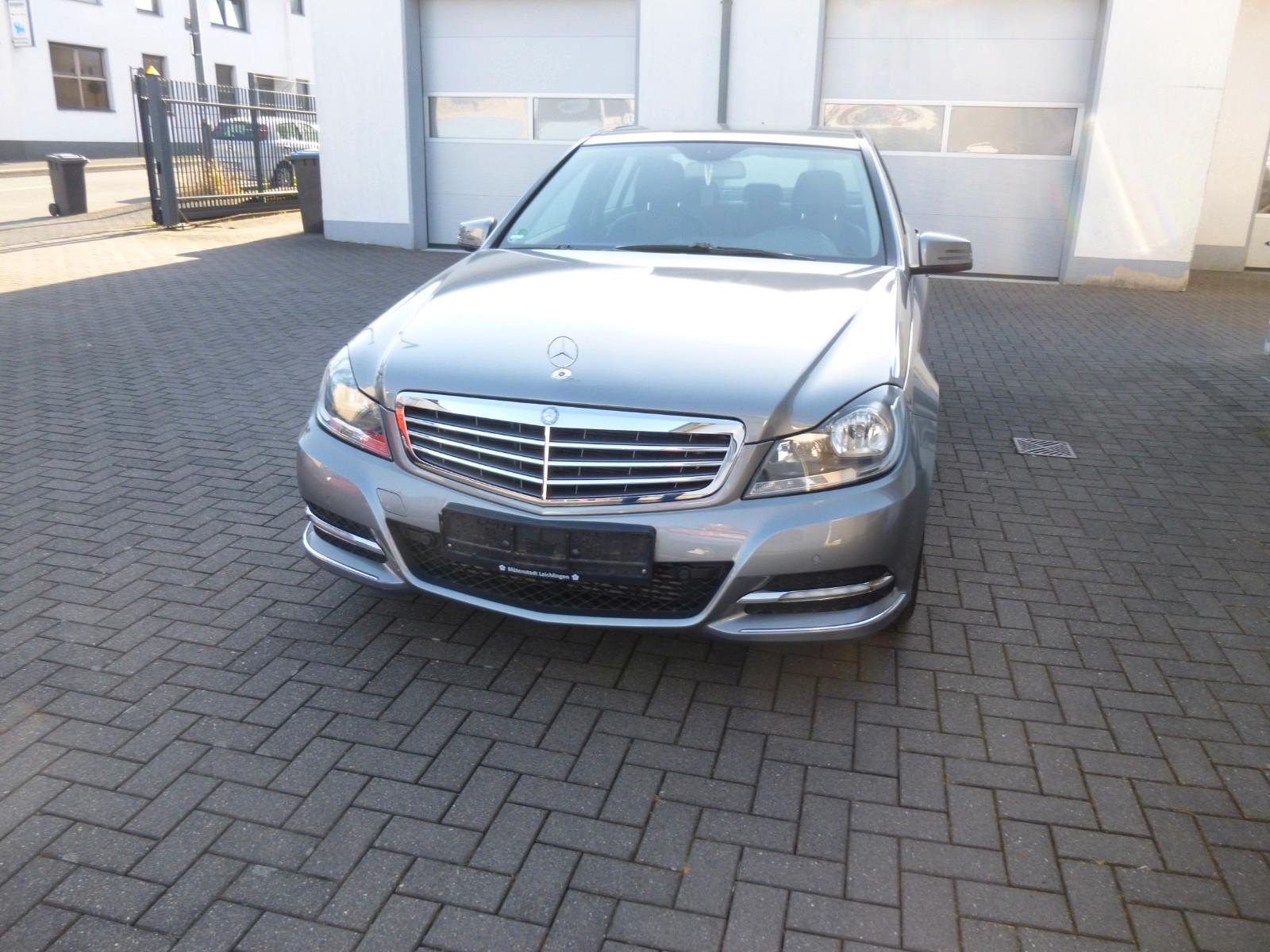 Mercedes-Benz C 180 C Limousine C 180 CGI BlueEfficiency