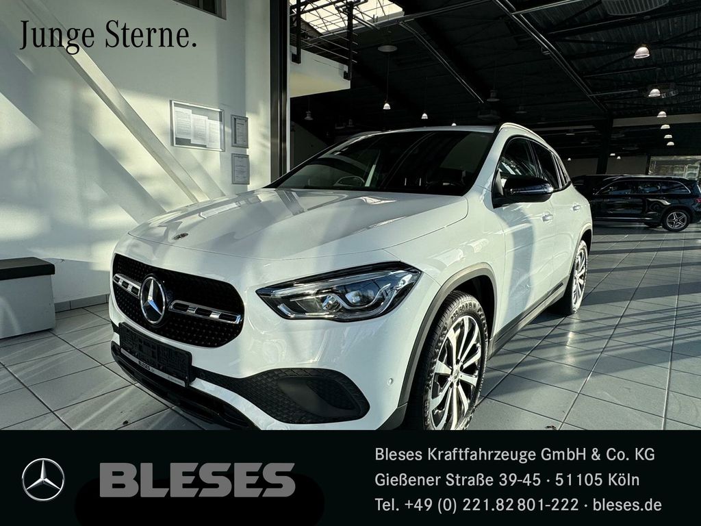 MERCEDES-BENZ GLA 180 – Bild 1