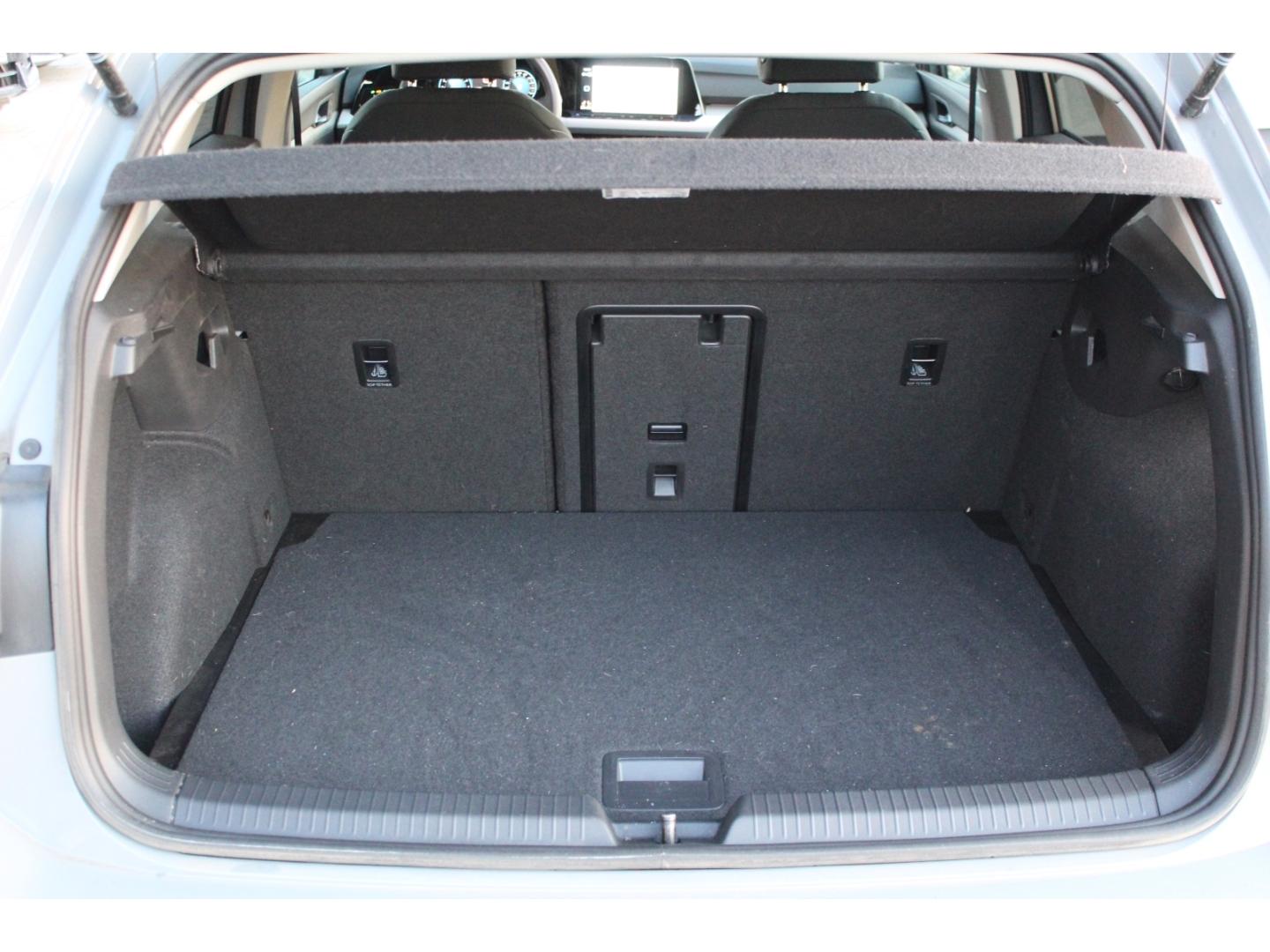 Volkswagen Golf 8 1.5 TSI Move KAMERA NAVI LED ACC SHZ GRA, миниатюра 24