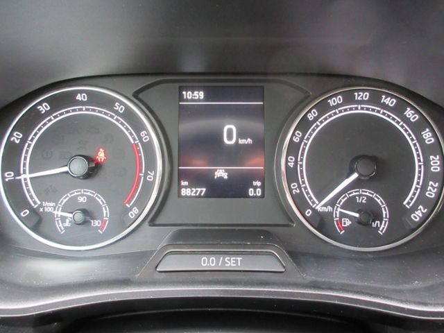 Fabia 1.0 TSI 95 PS Active LED/PDC/SHZ/DAB/TEL.-
