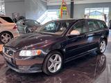 Volvo V50 Kombi 2.0 Edition R-Design Leder Xenon Tempo - gebrauchte Volvo V50 aus dem Jahr 2009