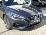 Hyundai i30 1.5 T-GDI DCT Trend *LED*PDC*Navi* - Hyundai i30 mit Benzin-Antrieb: Limousine