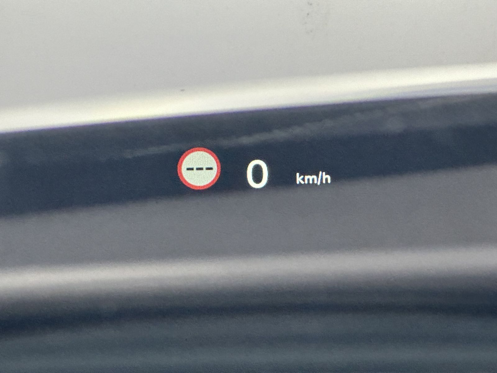 Fahrzeugabbildung MINI Cooper 5-Türer Classic Trim NAV+LED+PANO+KAM+ACC