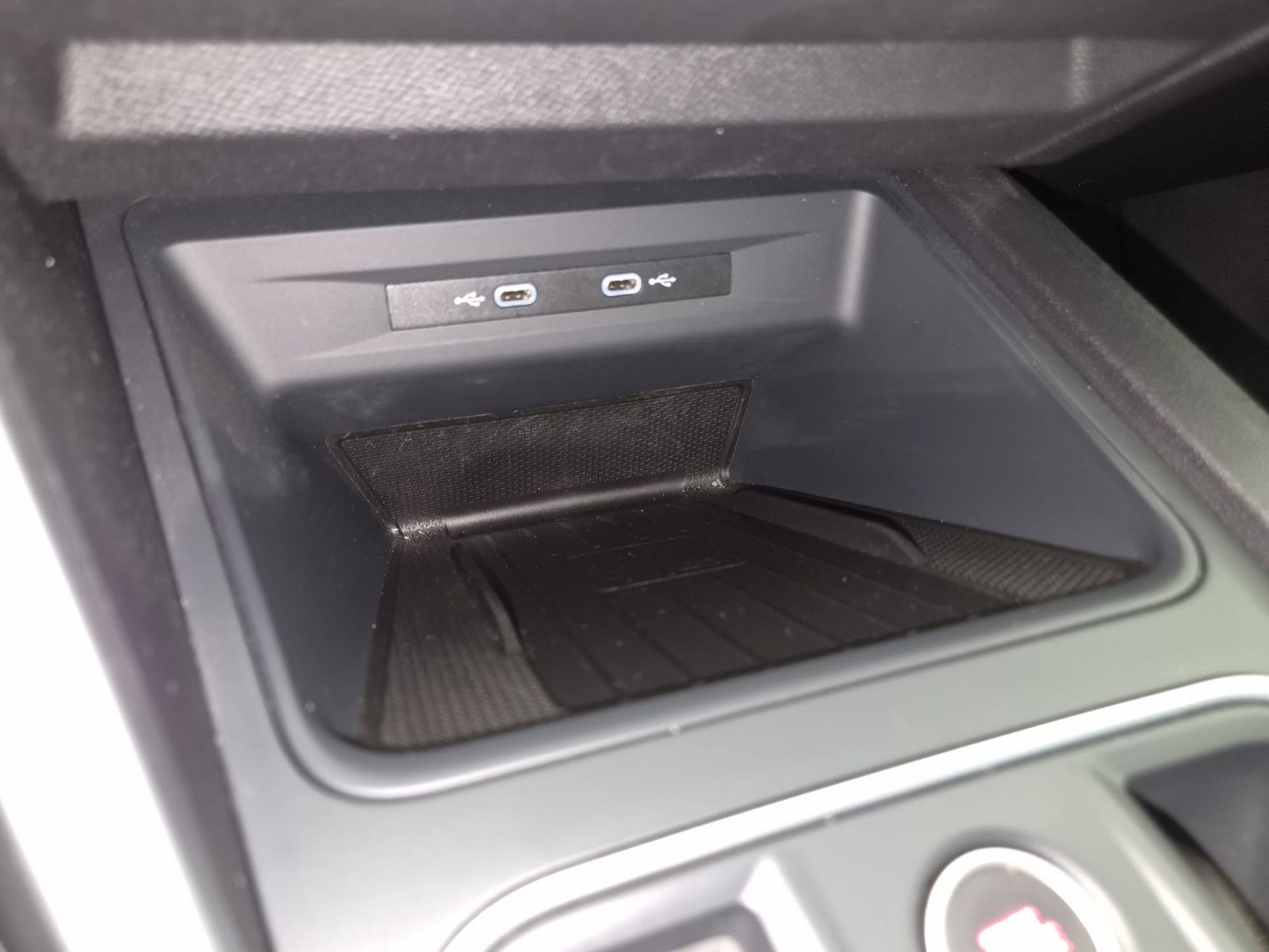 Fahrzeugabbildung SEAT Leon FR / LED / KAMERA / GARANTIE