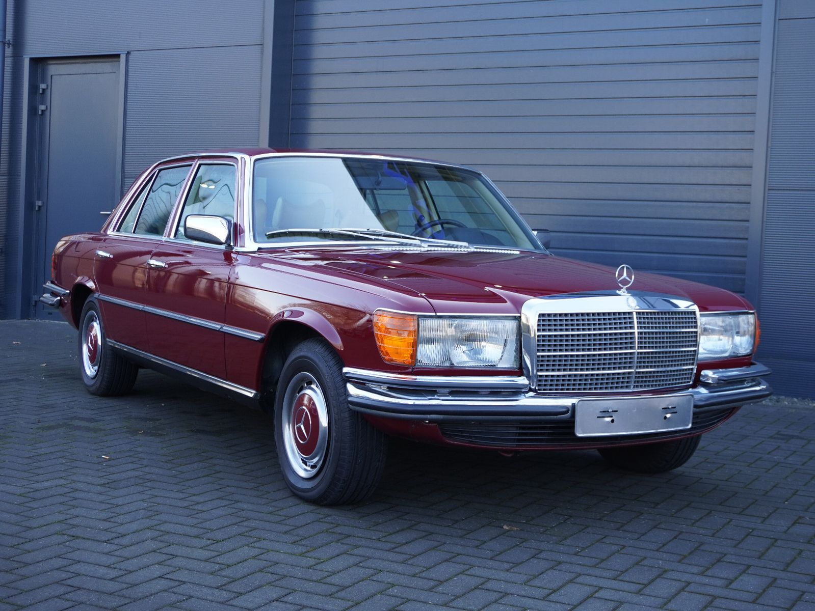 Fahrzeugabbildung Mercedes-Benz 280 SE W 116 *50 TKM*