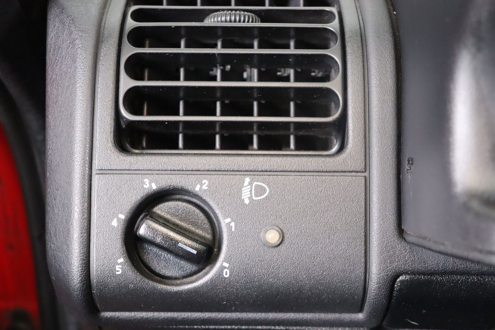 Fahrzeugabbildung Peugeot 205 Auto Forever * 1. Hand * wenig Kilometer