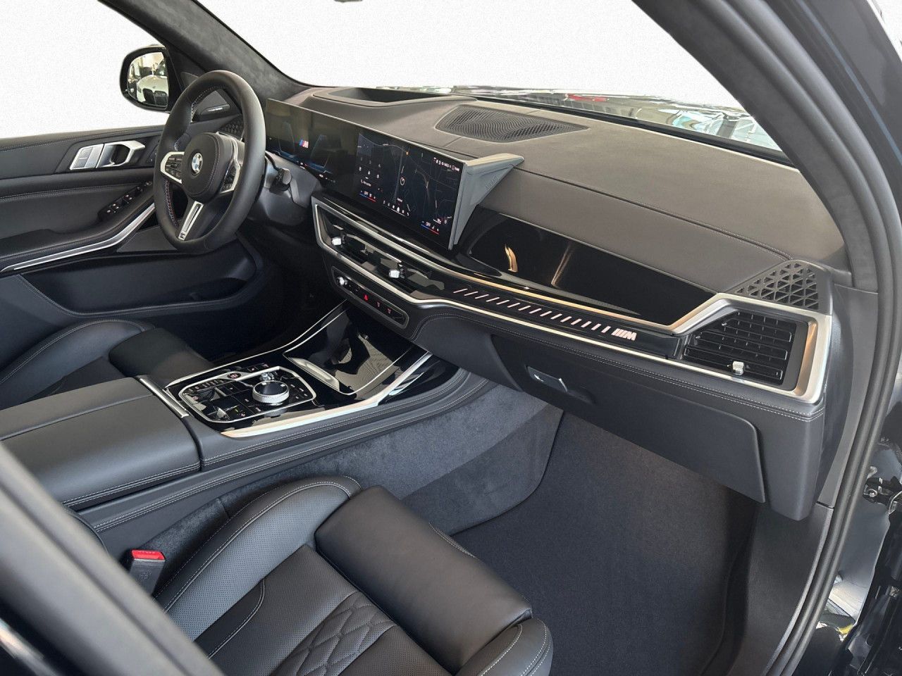 BMW X7 M60 - Bild 12