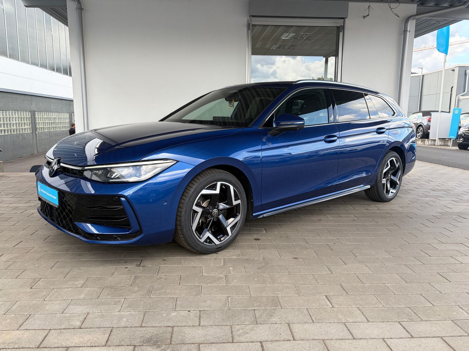 Volkswagen Passat R-Line 2.0 TDI 4M DSG PANO STHZ 360° HK foto 2