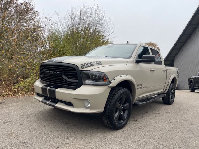 Dodge RAM 1500 HEMI 5.7L CREW CAB SPORT HOCH & BREIT