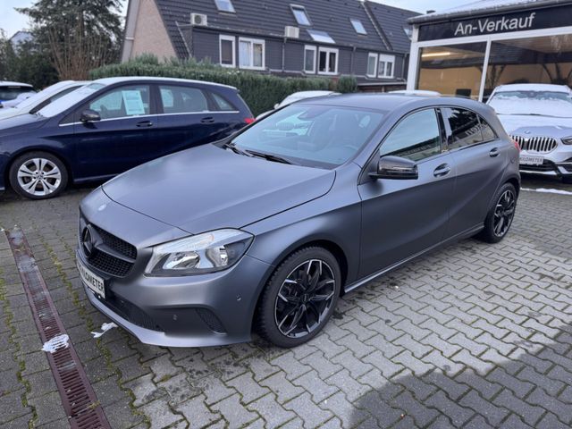 Mercedes-Benz A 180 CDI Teilleder Allwetter Kamera grau-matt