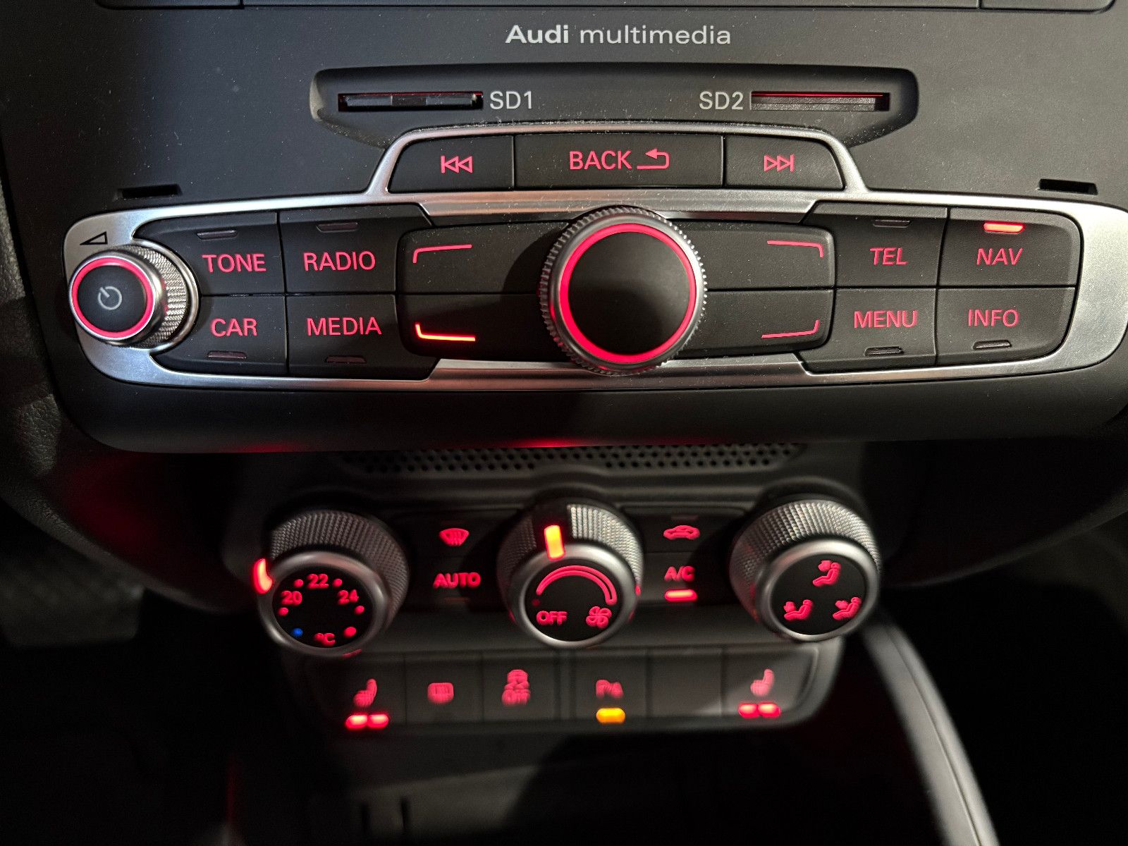 Fahrzeugabbildung Audi A1 Sportback design/S-TRONIC/PDC/NAVI/SHZ/KLIMA