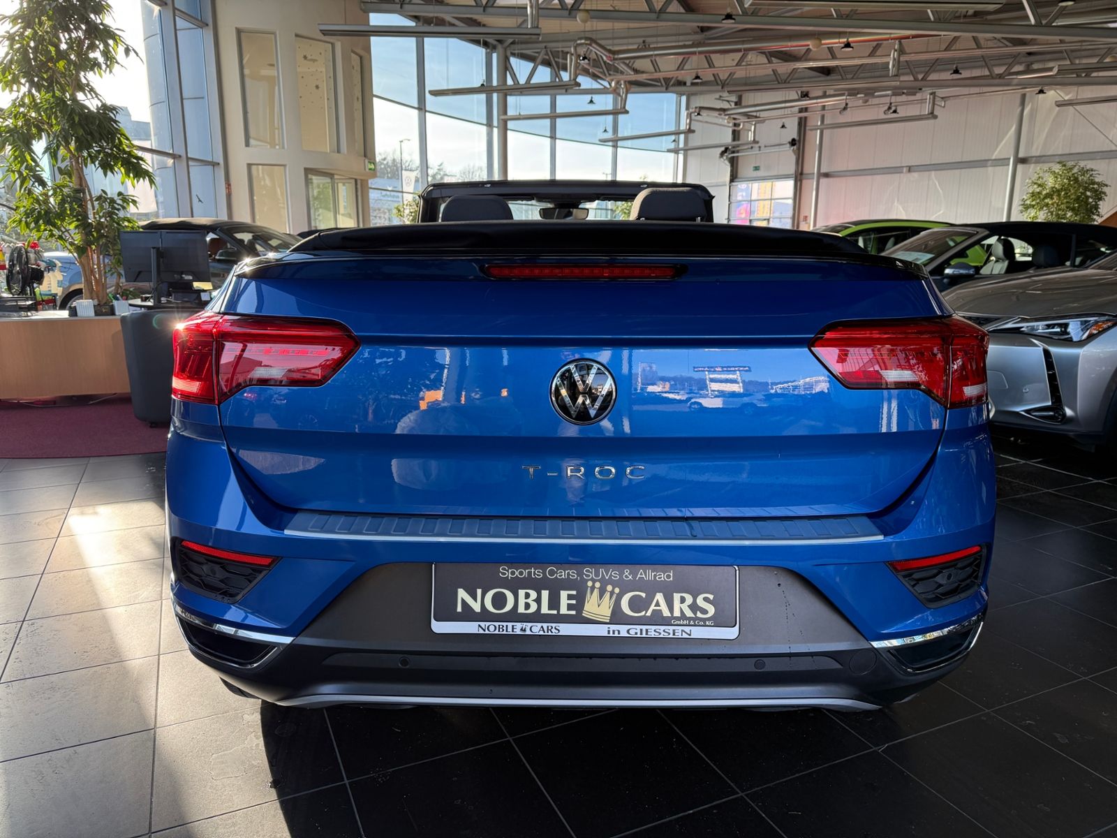 Fahrzeugabbildung Volkswagen T-Roc Cabriolet ACT LED NAVI SHZ