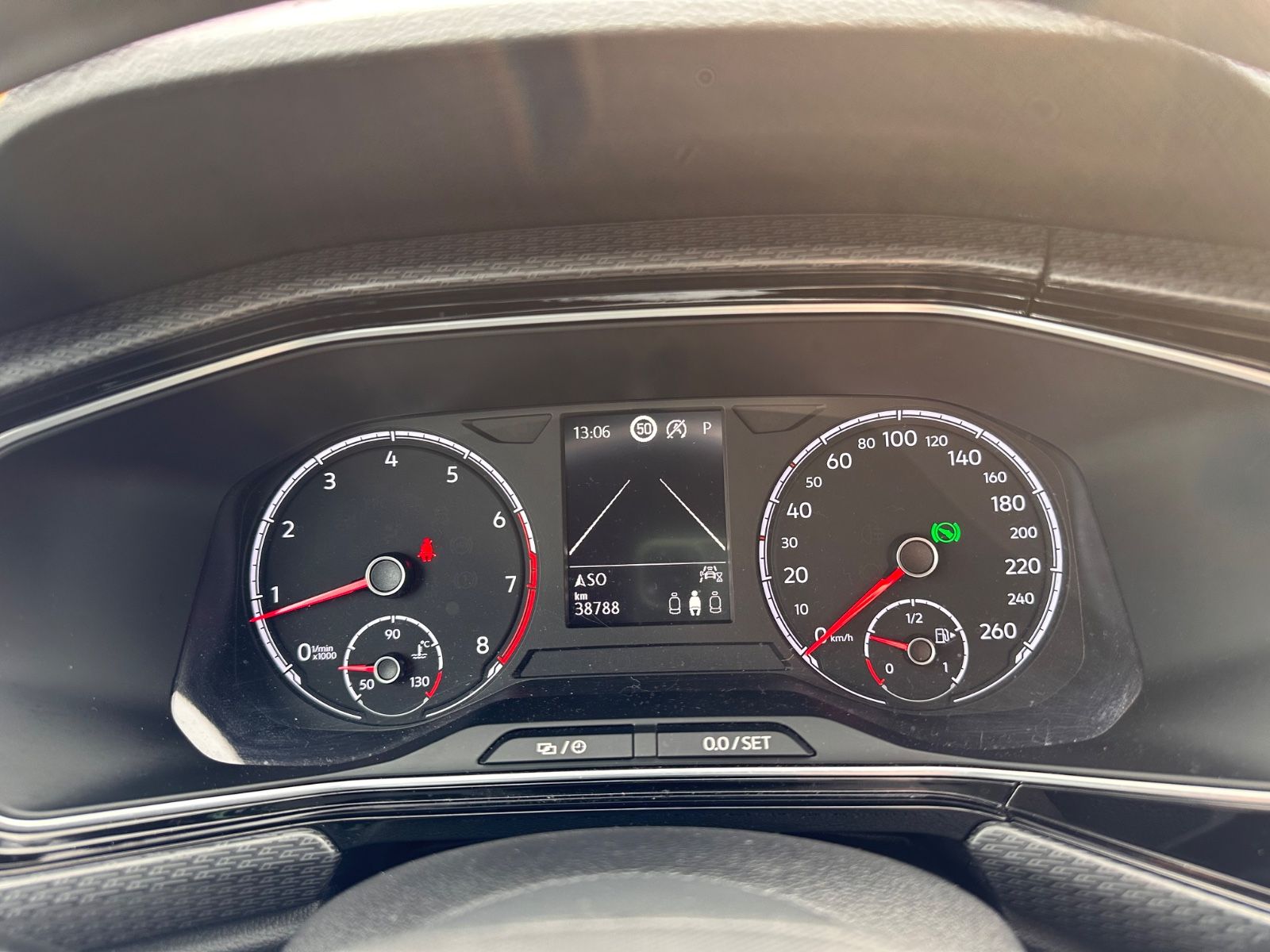 Fahrzeugabbildung Volkswagen T-Cross Style R Line 1.5 TSI DSG LED/Navi/ACC/AP