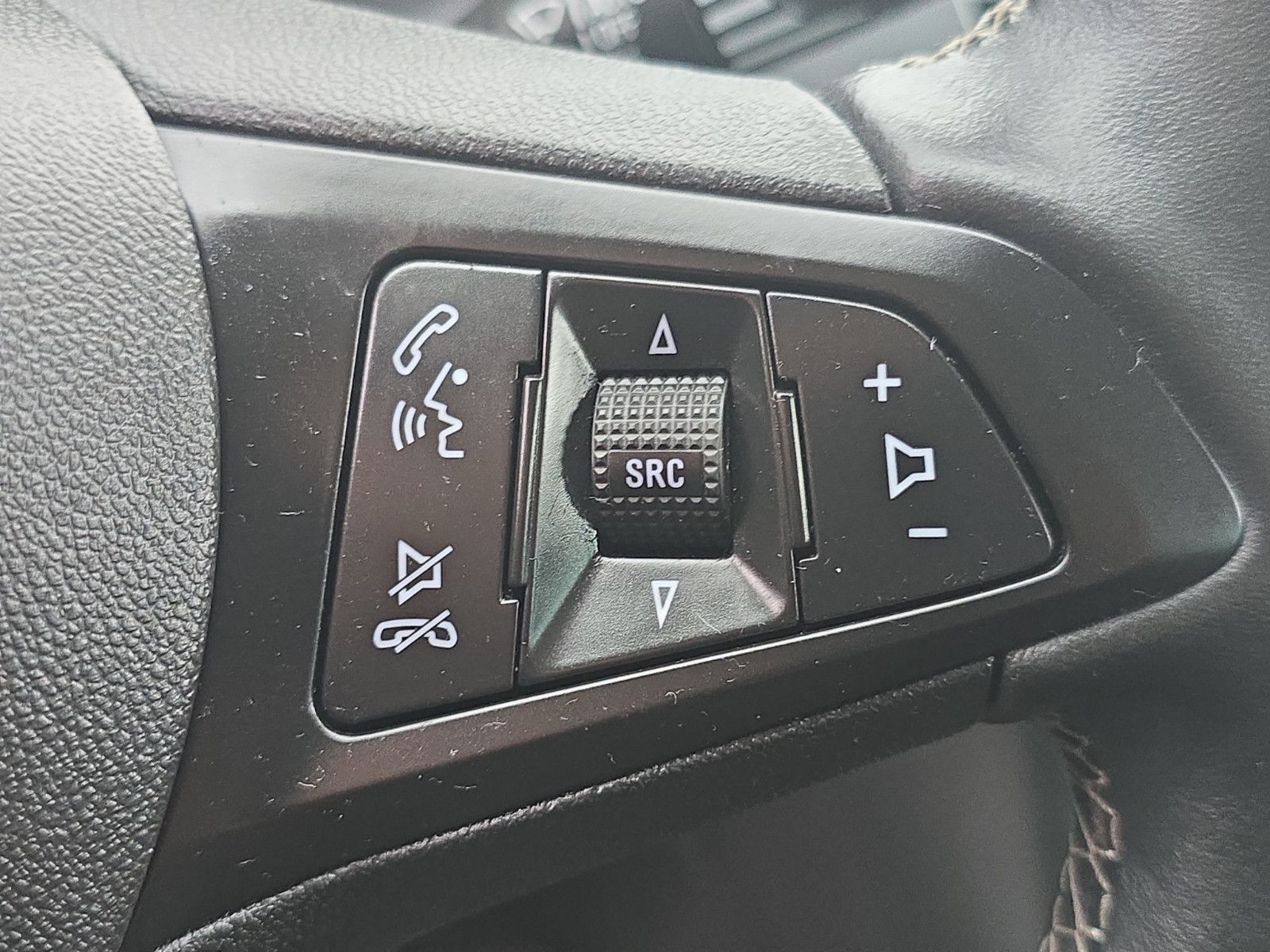 Fahrzeugabbildung Opel Astra K Sports Tourer Business/Lenkradheizung/