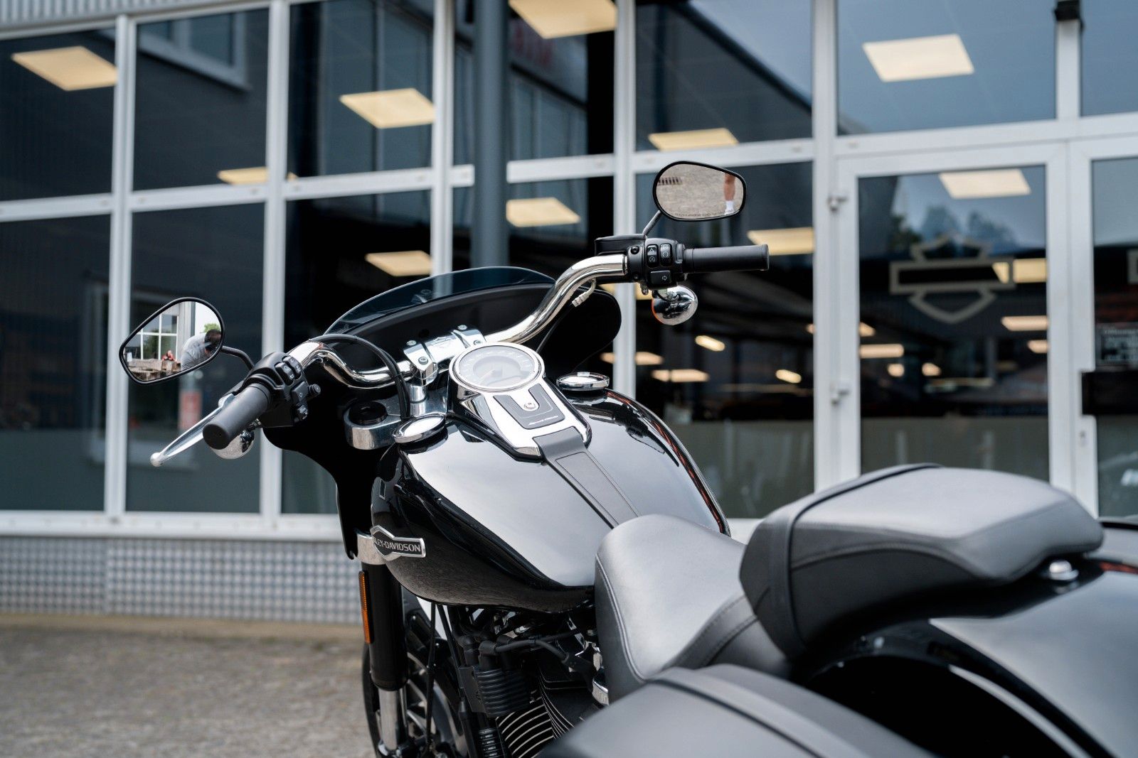 Fahrzeugabbildung Harley-Davidson FLSB Sport Glide Softail