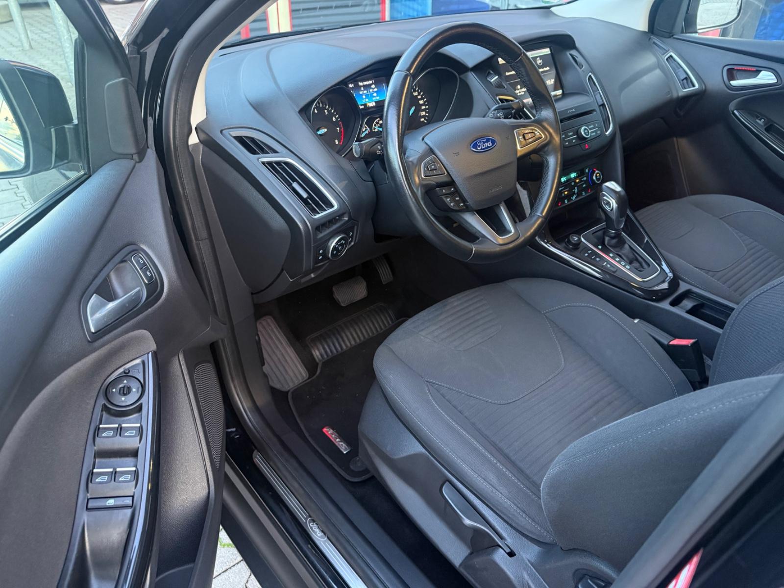 Ford Focus Turnier Titanium#Auitomatik Zahnr+Insp+Tüv
