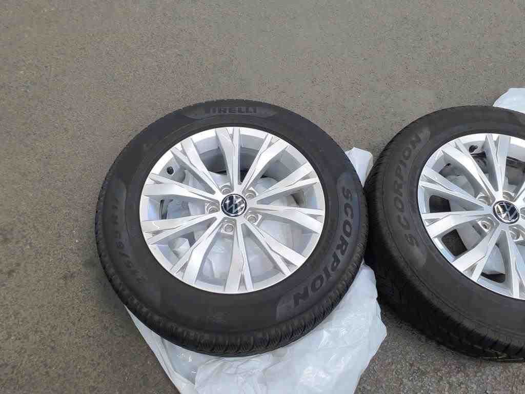 Volkswagen Tiguan Elegance 1.5 TSI AHK*Tempo*PDC*RFK*Klima