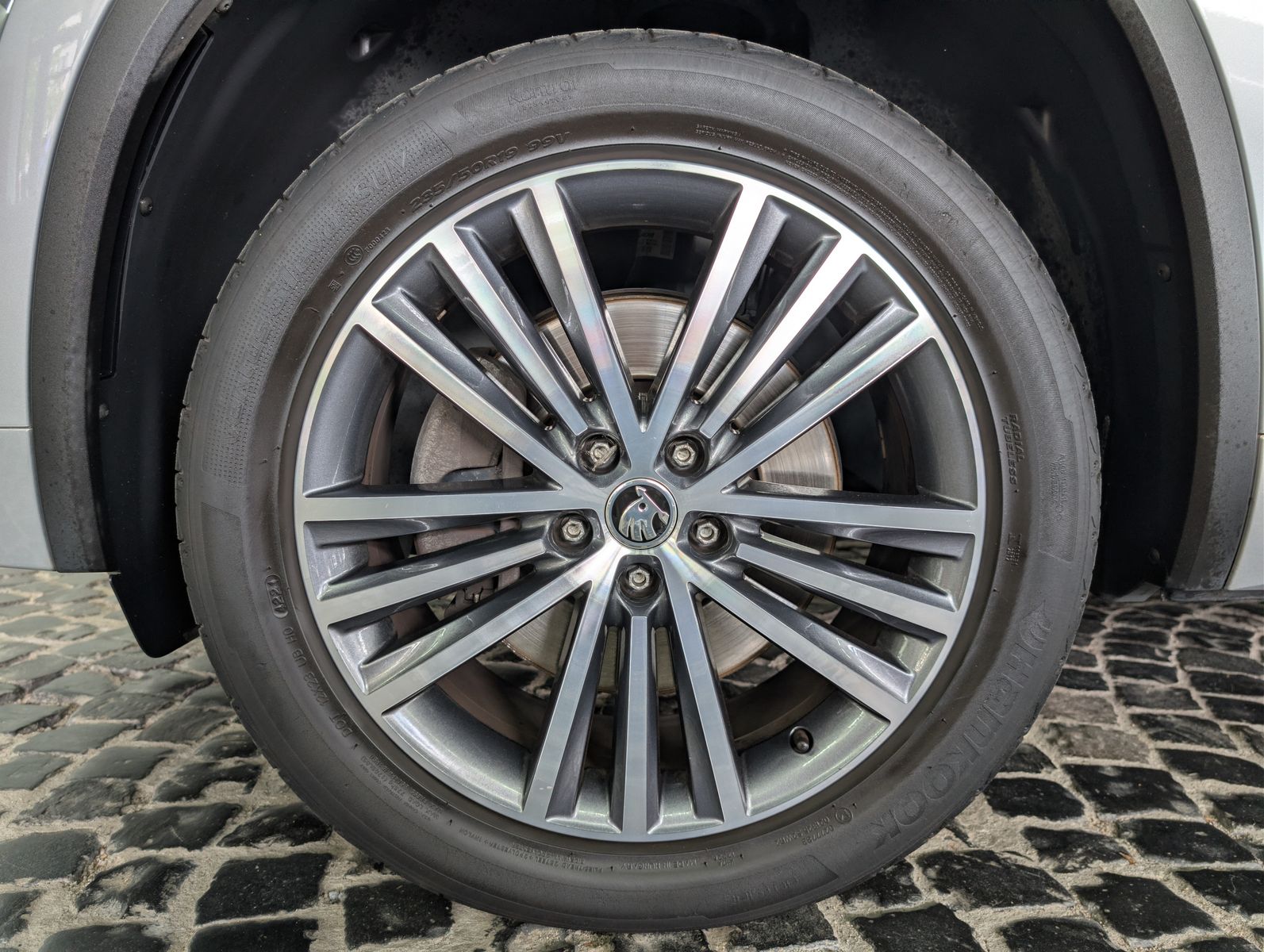 Fahrzeugabbildung SKODA Kodiaq L&amp;K 4x4 CANTON LEDER 360° ACC MEMO VIRT