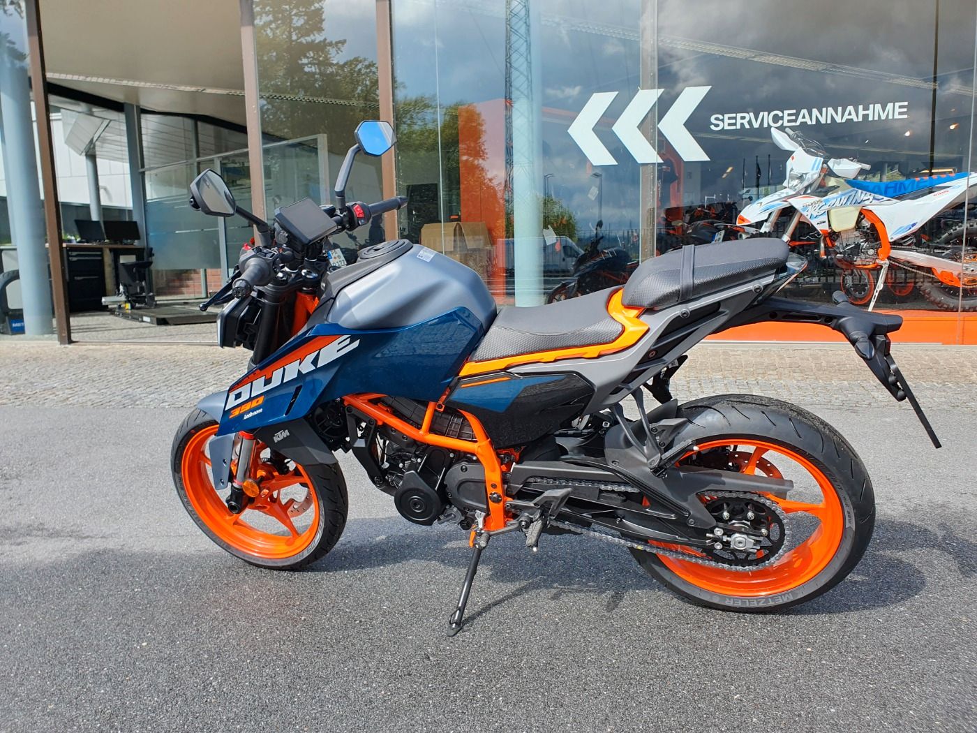 Fahrzeugabbildung KTM 390 Duke Modell 2024