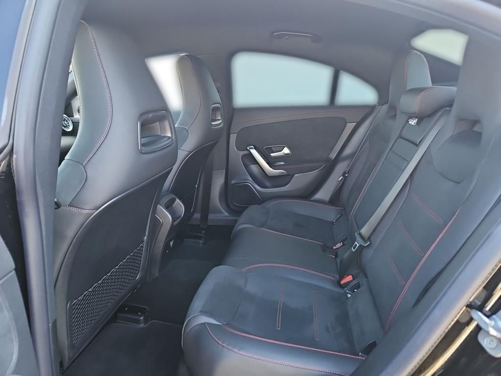 Fahrzeugabbildung Mercedes-Benz CLA 200 Coupé AMG AHK KeylessGo LED Winter Totw.